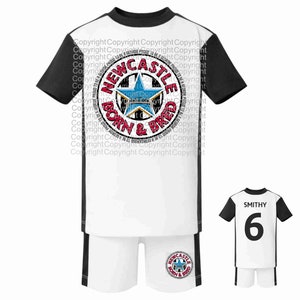 NEWCASTLE born and bred proud to be a geordie kids football kit sports set name number image 1