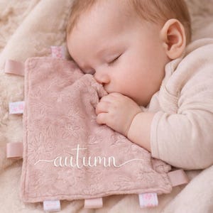 Personalised Baby Soft Dimple NEW DESIGN rosegold embossed DESIGN Comforter Taggy taggie tag Blanket Boy Gift