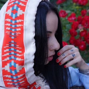 Sommarsilkeshuva med cinch - Tillverkad med Pendleton-silke - Rosenträdgårdsröd och gul