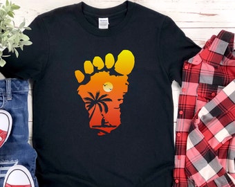 Bigfoot Tshirt, Sasquatch, Boat Shirt, Yeti Shirt, Funny T-shirts, Sasquatch Gift