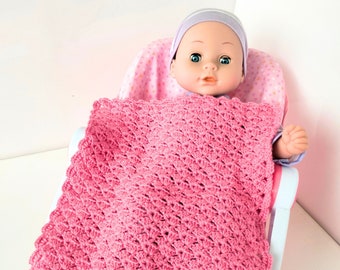 crochet blanket for dolls, blanket for barbie, blanket for Paola, blanket for dolls up to 13 inches