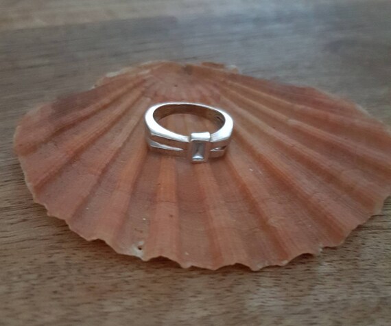 925 Silber Ring mit einen weißen Stein. Gr.16 - image 3