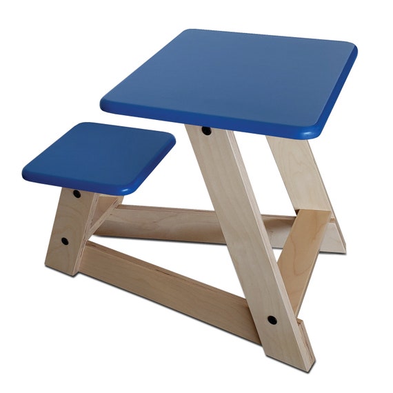 childs desk