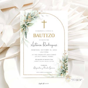 K&ouml;nnte beinhalten: Eine Taufeinladung mit einem goldenen Kreuz und einem gr&uuml;nen und goldenen Blumendesign. Der Text lautet "Acomp&aacute;&ntilde;anos a celebrar la BAPTIZO de nuestra hijo Antonio Rodriguez DOMINGO, OCTUBRE 18, 2026 a las 11:30am AT THE CHURCH OF JESUS CHRIST 275 PITT STREET, SYDNEY Recepci&oacute;n en nuestra casa COMIDA A LAS 1:30PM BAILES A LAS 5PM PADRINOS Alexandra y Paula Garcia"