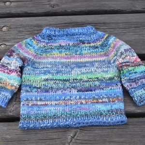 Baby Pullover blau-bunt Unikat handgestrickt Gr. 62-68 Bild 8