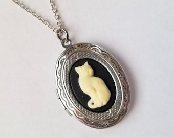 Cat Cameo Oval Locket Silver Necklace Assorted Chain Lengths