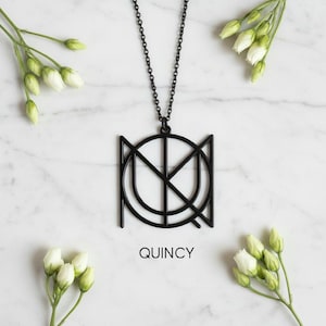 Collier prénom noir en acier inoxydable : pendentif monogramme personnalisé, design géométrique unisexe