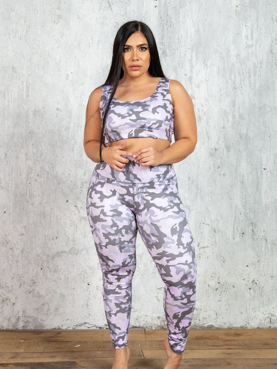 Curvy 2-piece Workout Outfit Fitness Outfit Athletic Apparel Sports Bra and  Leggings Plus-size Apparel Workout Wear Activewear -  Canada