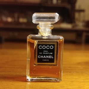 楽天市場】CHANEL シャネル アイコン ヴィンテージ 8連チャーム