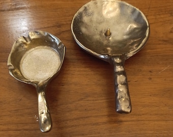 MCM Brutalist Schweres Messing Kammerstock Mid Century Retro Deko Altar Germany Massiv geschmiedetes Messing Bronze Aschenbecher Nijhof Dalbeck Fisch