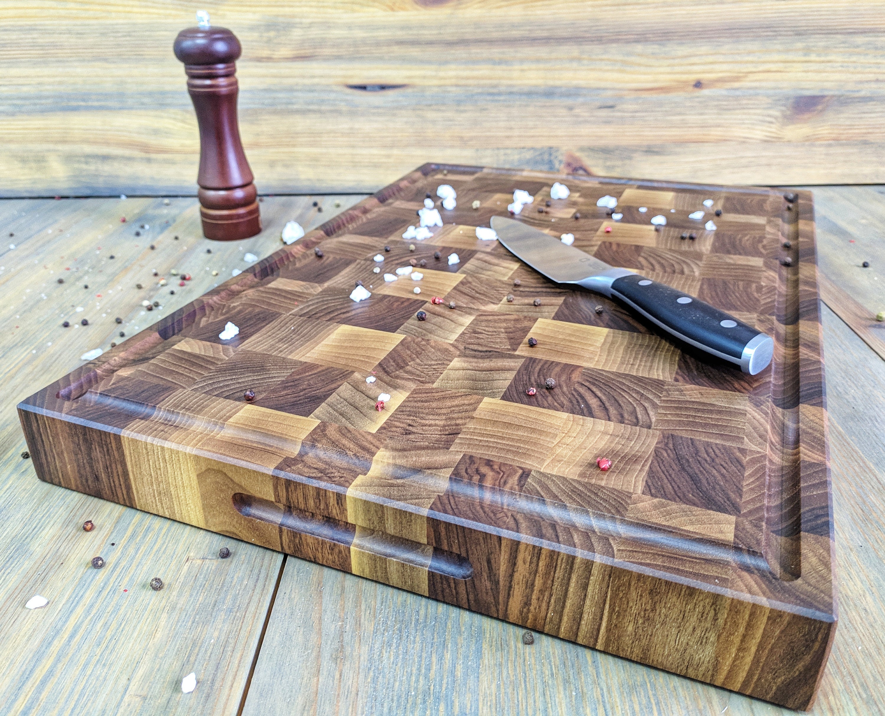 Double-sided Walnut End Grain Cutting Board, Black and Walnut End