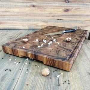 Walnut Butcher Block Chopping Board, End Grain Cutting Board with Juice Groove
