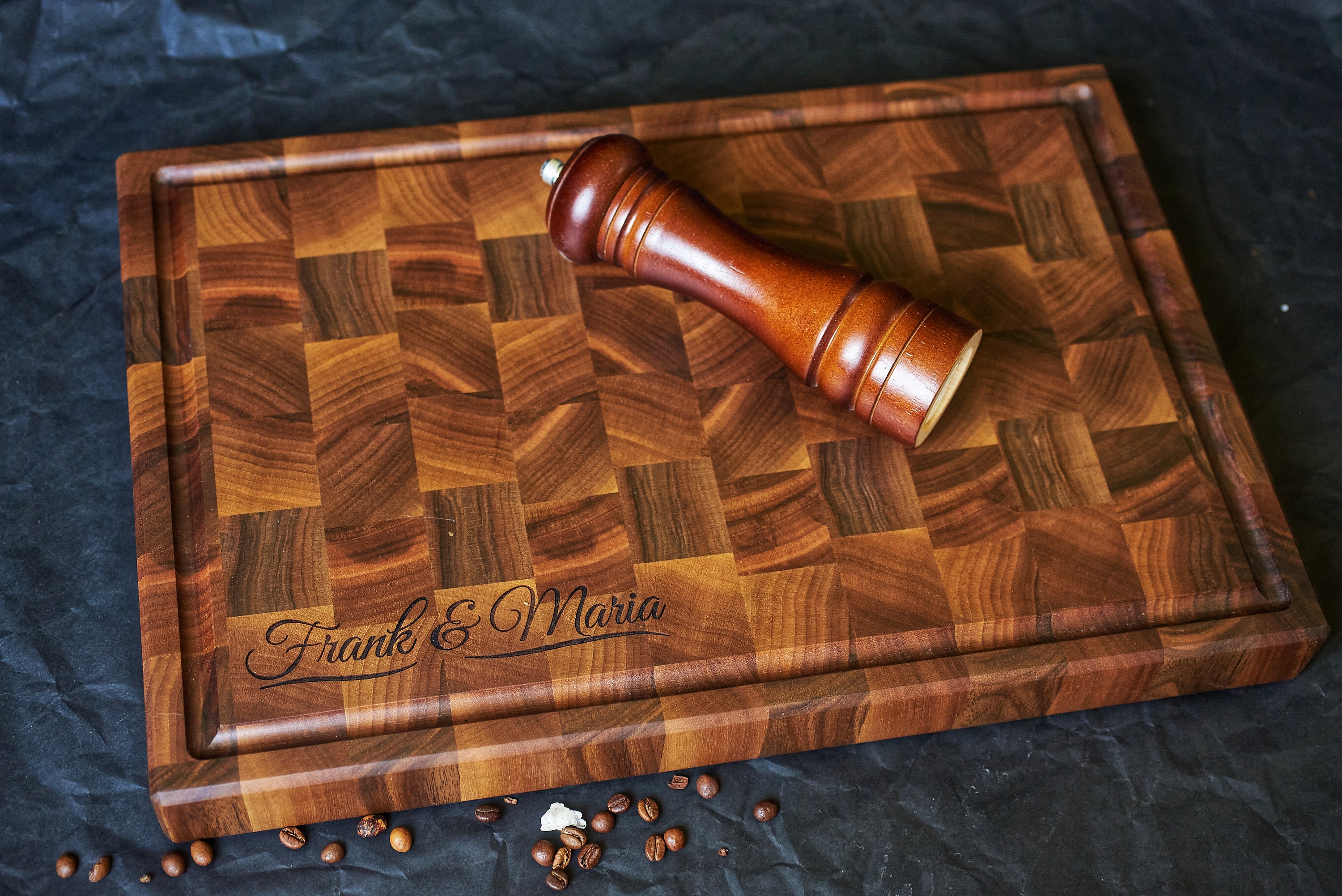 Linseed oil in end grain cutting board doesn't go away : r/woodworking