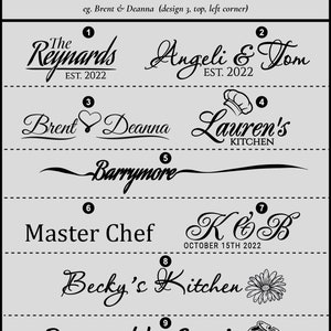 Puede incluir: Nueve opciones de dise&ntilde;o diferentes para una tabla de cortar personalizada. Los dise&ntilde;os incluyen nombres, fechas y frases como "The Reynards", "Angeli & Tom", "Brent & Deanna", "Lauren's Kitchen", "Barrymore", "Master Chef", "K & B", "Becky's Kitchen" y "Prepped by Jamie".