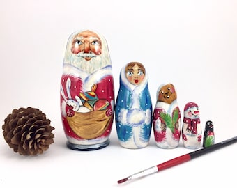 Father Frost - Nesting Dolls Santa Claus 4,5" 11,5 cm Ded Moroz Ukrainian Matryoshka 5 pieces Christmas Room Decor & Displays Christmas Gift