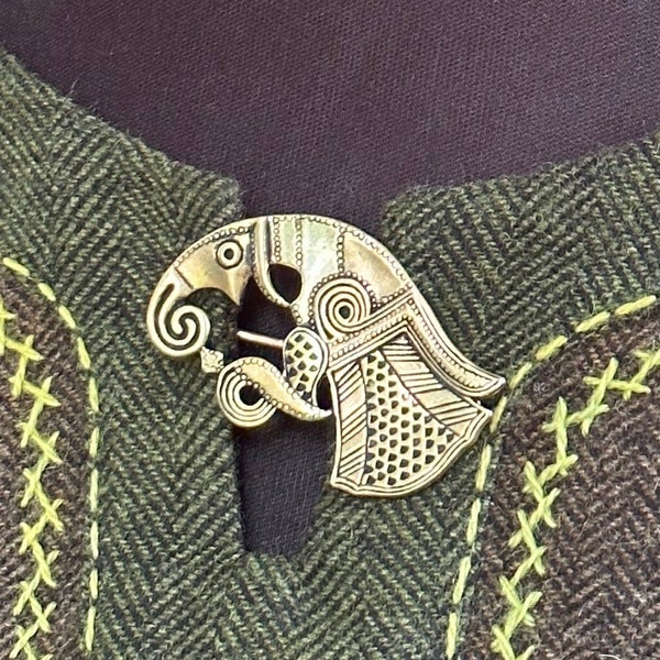 Bijoux médiévaux, bijoux Viking, broche corbeau, reconstitution, GN