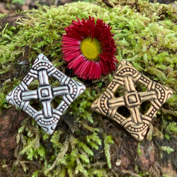 Medieval jewelry, Viking jewelry, Haithabu, Birka, Uppåkra, reenactment