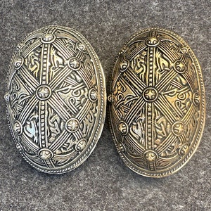 Viking jewelry Oseberg, Buckelfibel, Medieval clothing, Reenactment, Larp, History