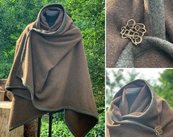 Cappotto rettangolare realizzato in *LANA VERGINE NON TINTA*, abbigliamento medievale, abbigliamento vichingo, rievocazione storica, larp