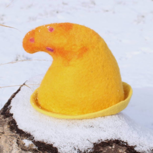 yellow smurf felt hat insipred wool hat for sauna - Schlumpf gelbe sauna hut aus Filz - sunny sauna hat with dots ready to ship