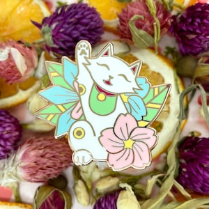 Cute Lucky Cat Pin