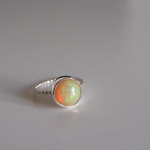 Ring made of 925 silver with a natural opal, ring size 53, unique