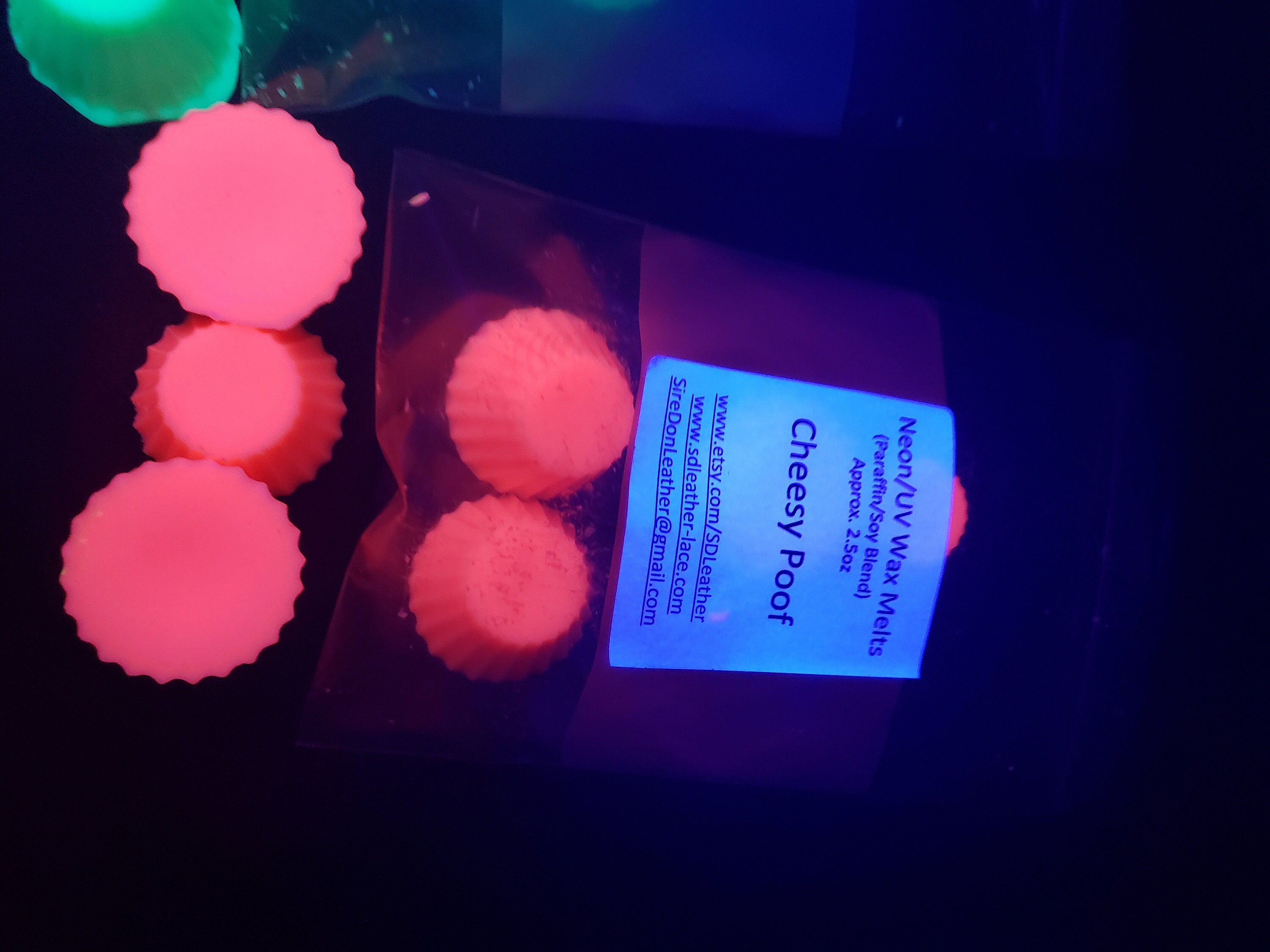 UVW9 - 9 Colors-uv/neon Wax - Bag of 7 Mini Candy Cups