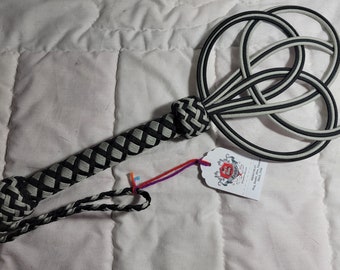 RBW4100-01 Rug_Beater_Wire_Paracord Black_Gray