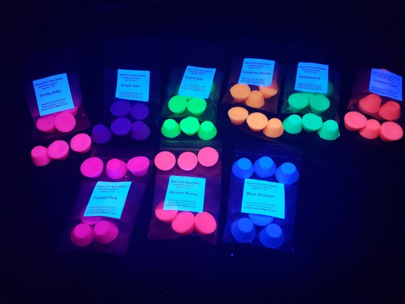 UVW9 - 9 Colors-uv/neon Wax - Bag of 7 Mini Candy Cups