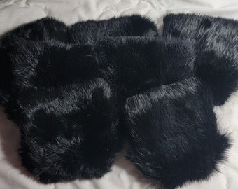 BCF4100-16 Bear_Claw_Fur Black Only Must Purchase Handle Separately.