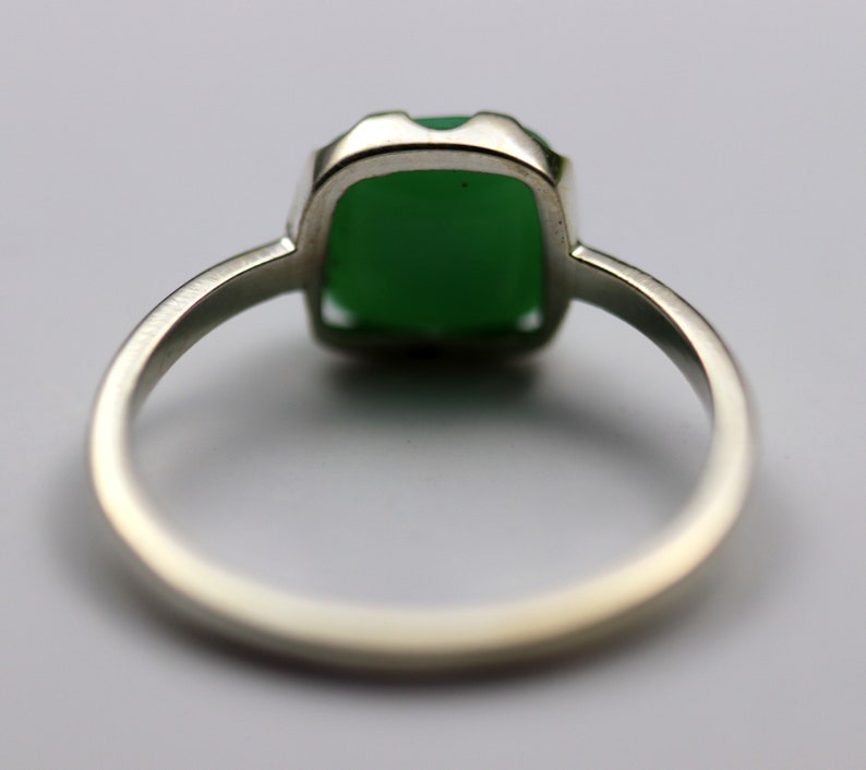 Handmade Silver Ring Bezel Ring Stacking Ring Bright Green Chrysoprase Ring Free Shipping 925 Sterling Silver Natural Chrysoprase Ring
