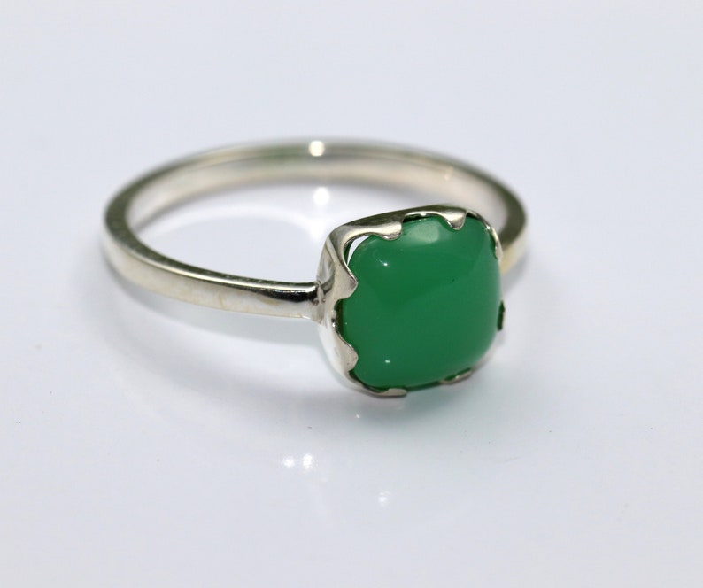 Handmade Silver Ring Bezel Ring Stacking Ring Bright Green Chrysoprase Ring Free Shipping 925 Sterling Silver Natural Chrysoprase Ring