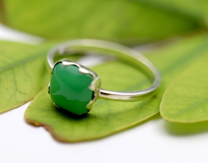 Handmade Silver Ring Bezel Ring Stacking Ring Bright Green Chrysoprase Ring Free Shipping 925 Sterling Silver Natural Chrysoprase Ring