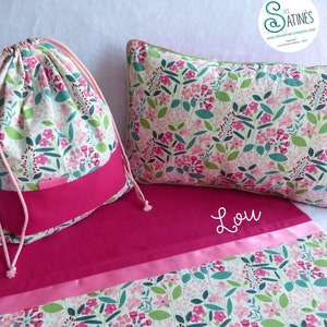Kit rentrée Maternelle Sieste Fleuri rose - personnalisable prénom