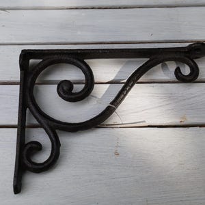 Supporto per mensola decorativo / supporto per mensola portacesto sospeso in ferro stile cottage