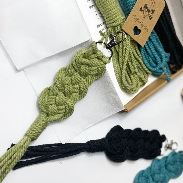 Beginners Macramé DIY Kit - Easy Josephine Keychain