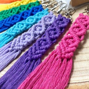 Big Macrame DIY Kit 27 keychains and 3 different patterns image 9