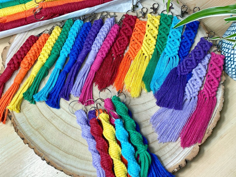 Big Macrame DIY Kit 27 keychains and 3 different patterns image 5