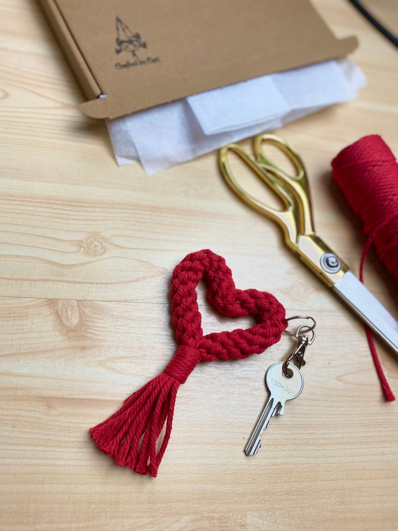 Macrame Heart PDF Pattern Easy Valentines keychain tutorial image 9