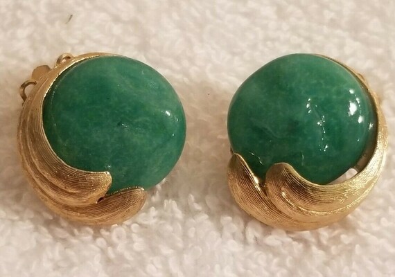 Vintage Womens Clip On Earrings Rhinestone Green S