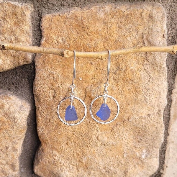 Bleuet véritable verre de mer bleu et anneaux en argent sterling crochets/boucles d'oreilles bleuet en verre/boucles d'oreilles pervenche en verre de mer/bijoux en verre de mer