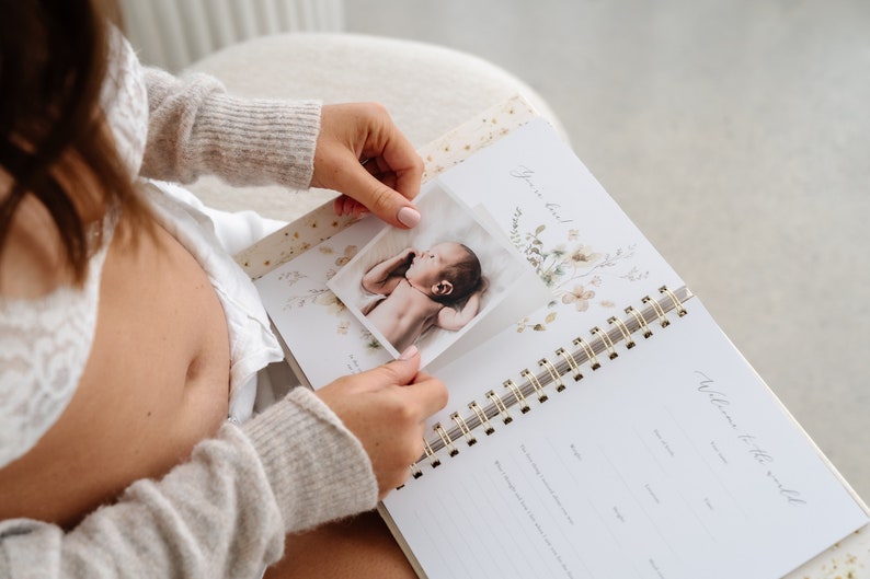 Pregnancy Journal Pregnancy Planner Gift for Expectant Mother, Floral Pregnancy Record Book 画像 5