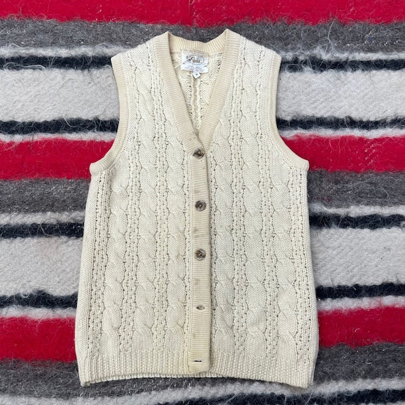 Vintage 1940s 1950s Beige Button up 
