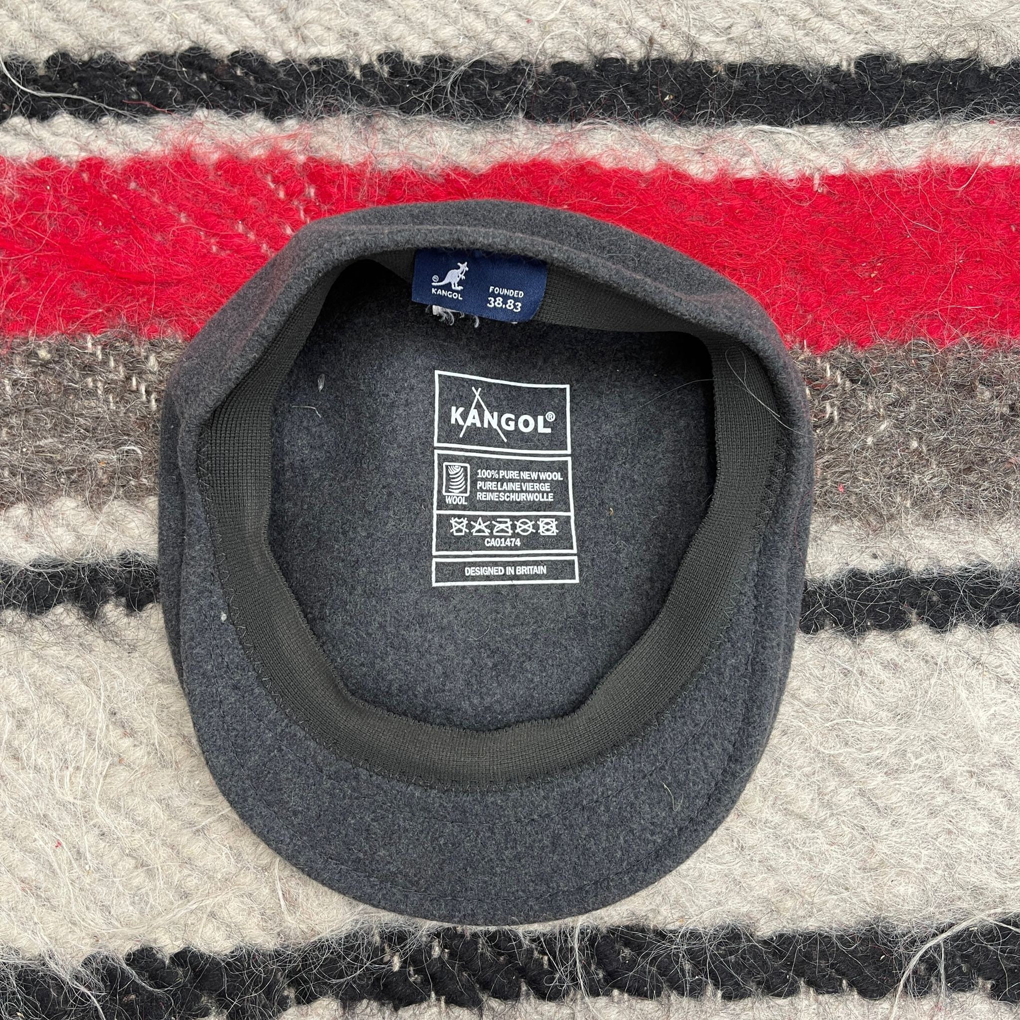 Vintage 1970s 1980s Grey Kangol Flat 