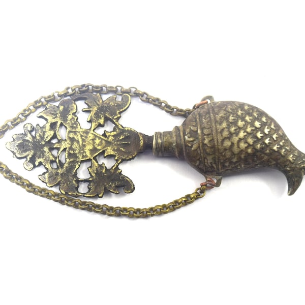 Fish Shape Brass Eyeliner Powder Box – Antique Collyrium Box (Surma Dani) - Oriental Kohl Eye Shadow Holder – Women Make Up Accessory i64-78