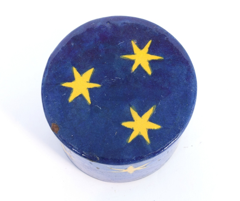 i21-2 Beautiful Ceramic Box Handmade Old Vintage Decorative Blue Painted Ceramic Trinket Jewelry Box