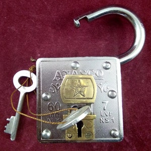 Indian Tricky Strong Durable Padlock Magic Secret Lock With Hidden key hole Heavy Iron Padlock Security Padlock 3 Keys Padlock i42-72 image 8
