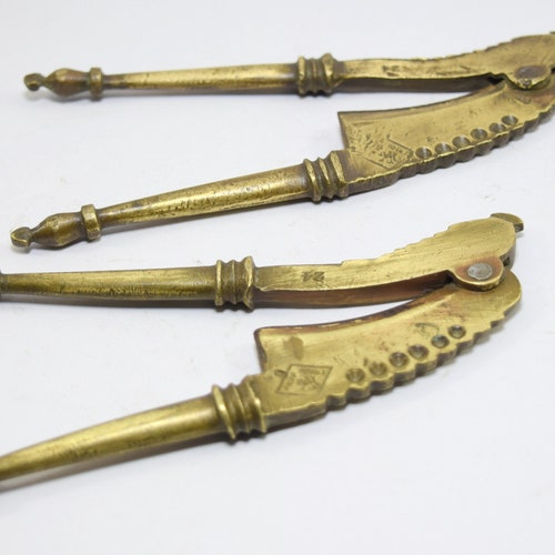 Retailer Decorative Nice Designed Brass Betel Nut Cracker Pair Of Sarota - Luxurious Indian Old Brass Betel Nut Cutter - A Collectible Piece. i12-172