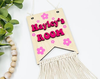 Bedroom door hanger , door knob sign , macramé door sign , teen gift idea , name sign