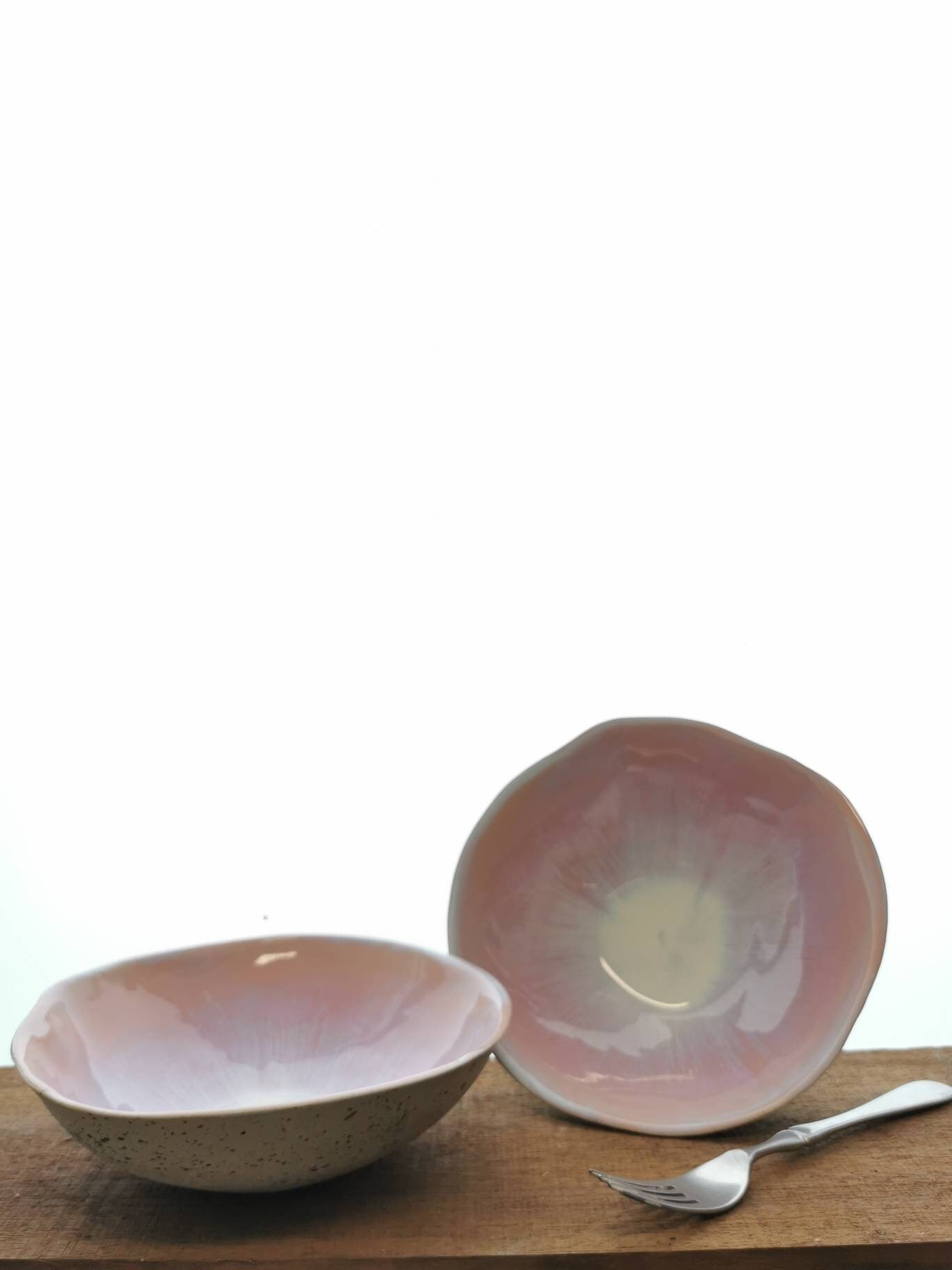 Assiette Creuse en Grès Email Rose